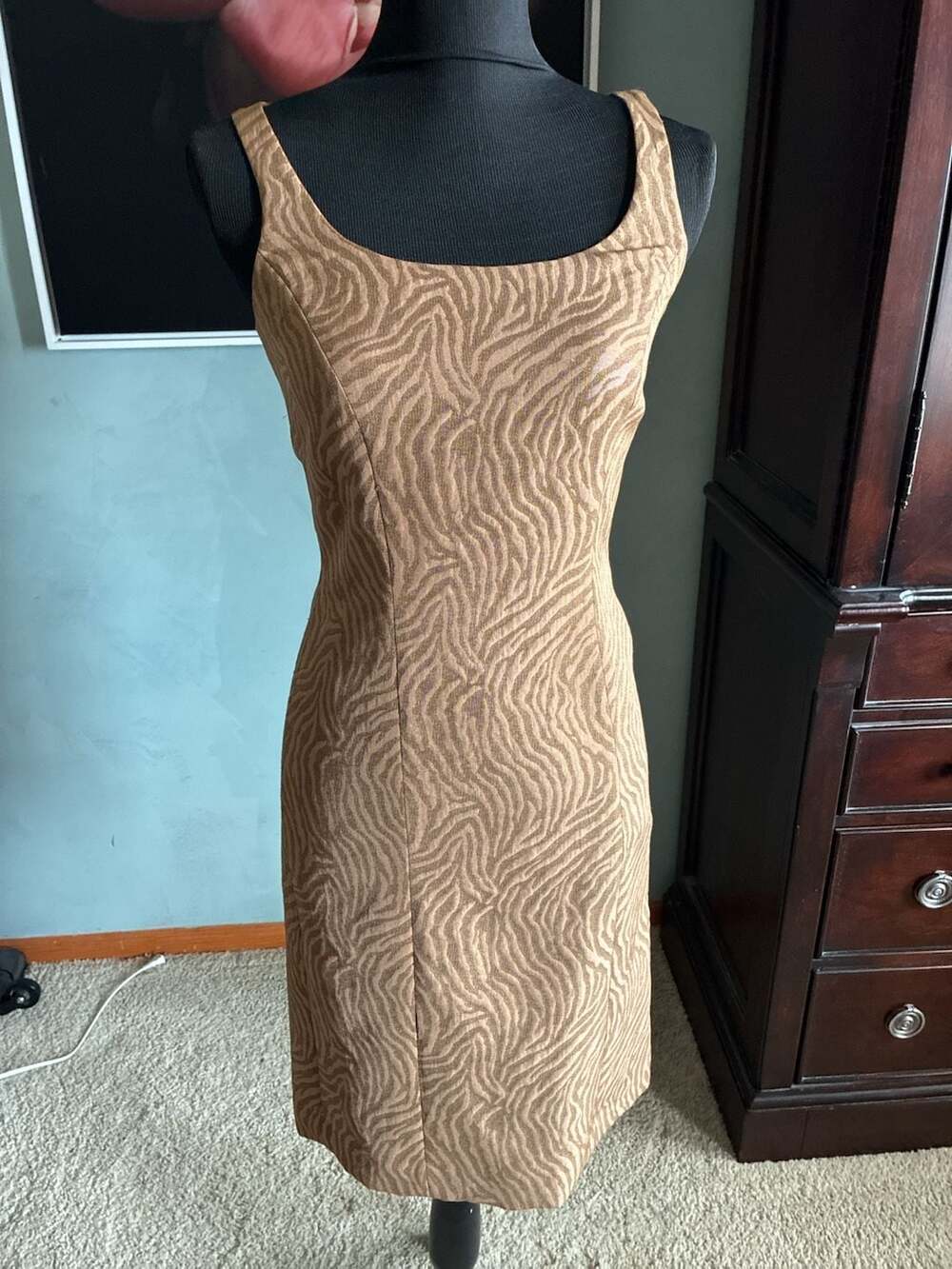 Antonio Melani Sleeveless Jacquard Zebra Print Sheath Dress Sz 0 A547